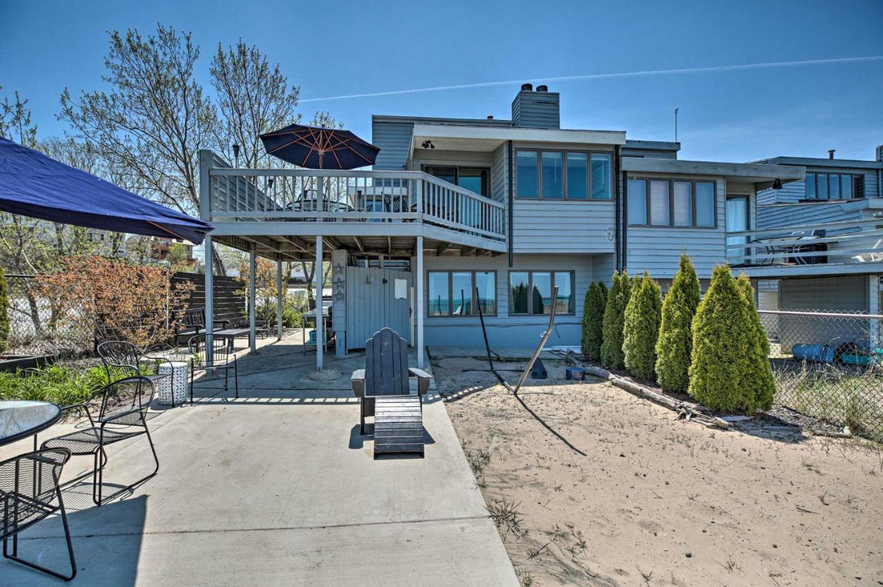 Lakefront Family Retreat With Grill Steps To Beach! Gary Eksteriør bilde
